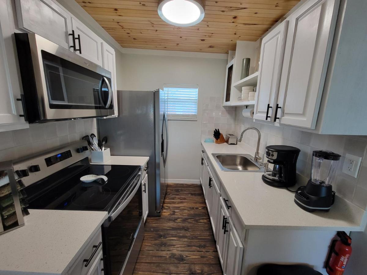 Camp St. Cabanas Unit 4 塔瓦雷斯 外观 照片